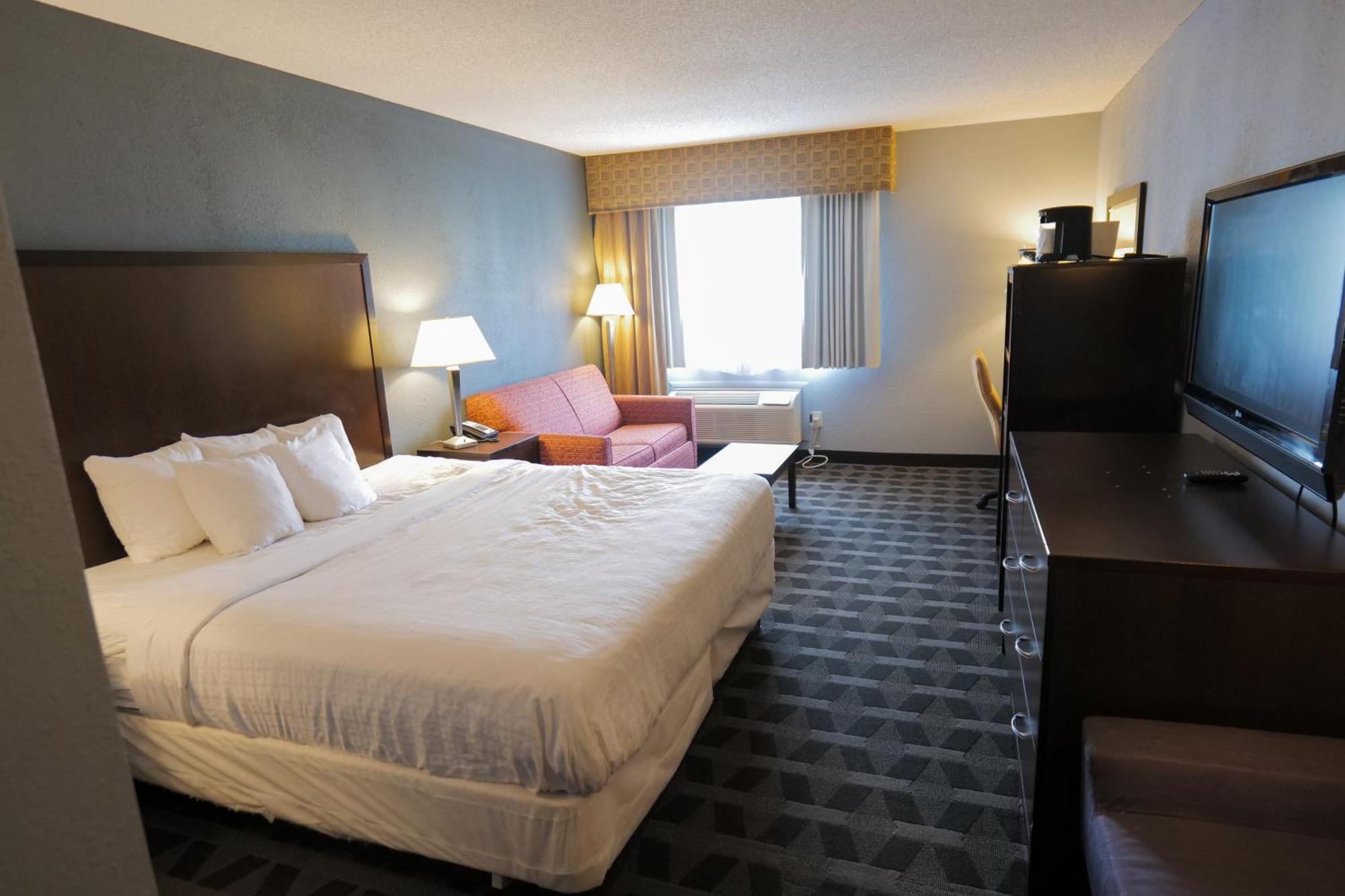 Baymont By Wyndham Flint Airport North Hotel Екстериор снимка
