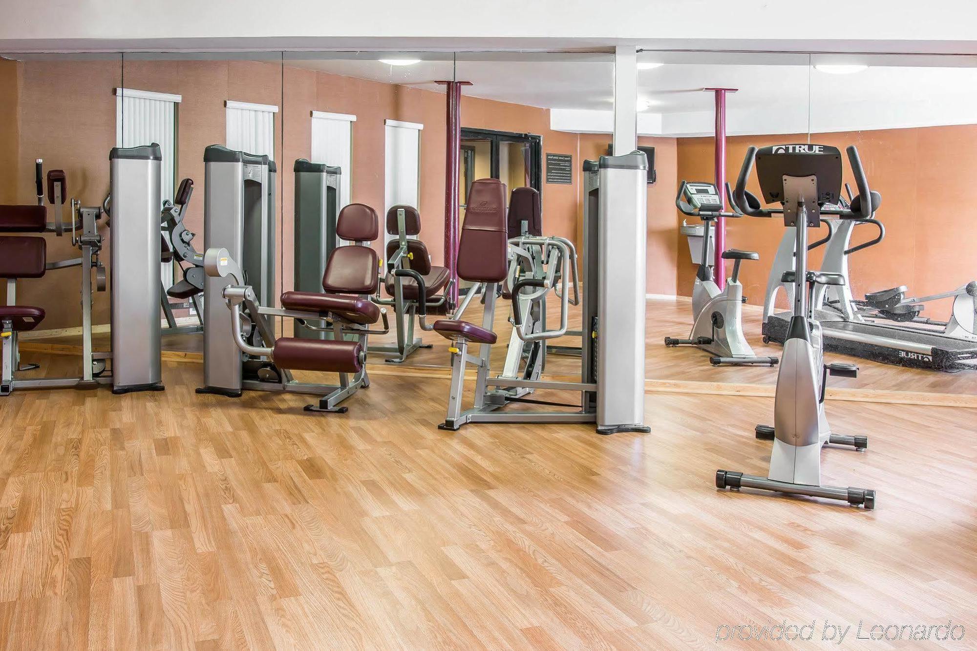 Baymont By Wyndham Flint Airport North Hotel Екстериор снимка